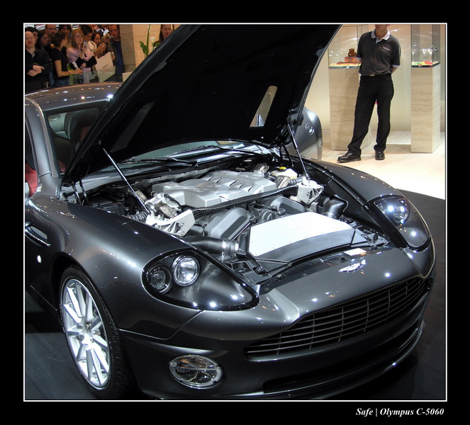 2004 - 10 - Aston martin 2.jpg